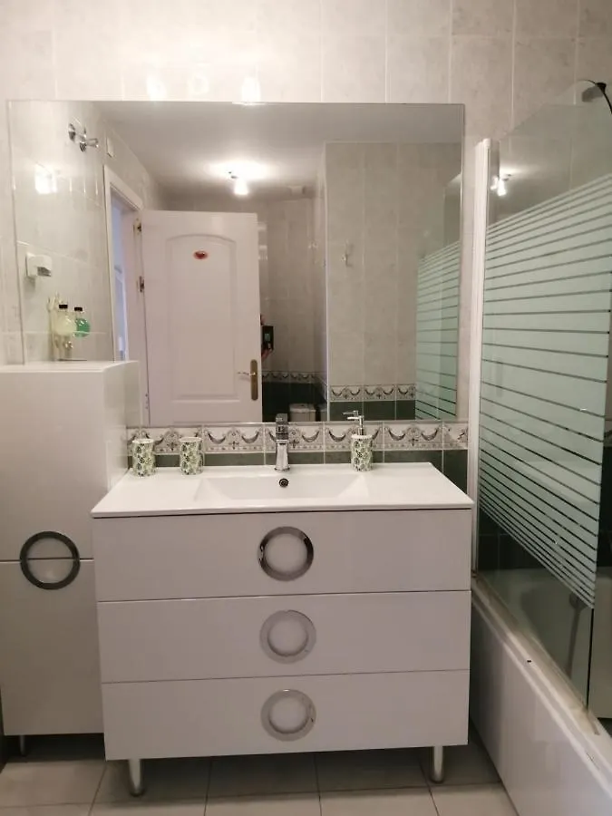 Holidays2Benalmadena Torrequebrada Sea View Front Beach With Pool Parking & Terraces